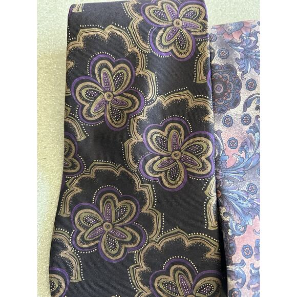Men’s Silk Neckties Lot of 3 Floral Pattern Bill Blass Halston Nordstrom Tie - Picture 5 of 6